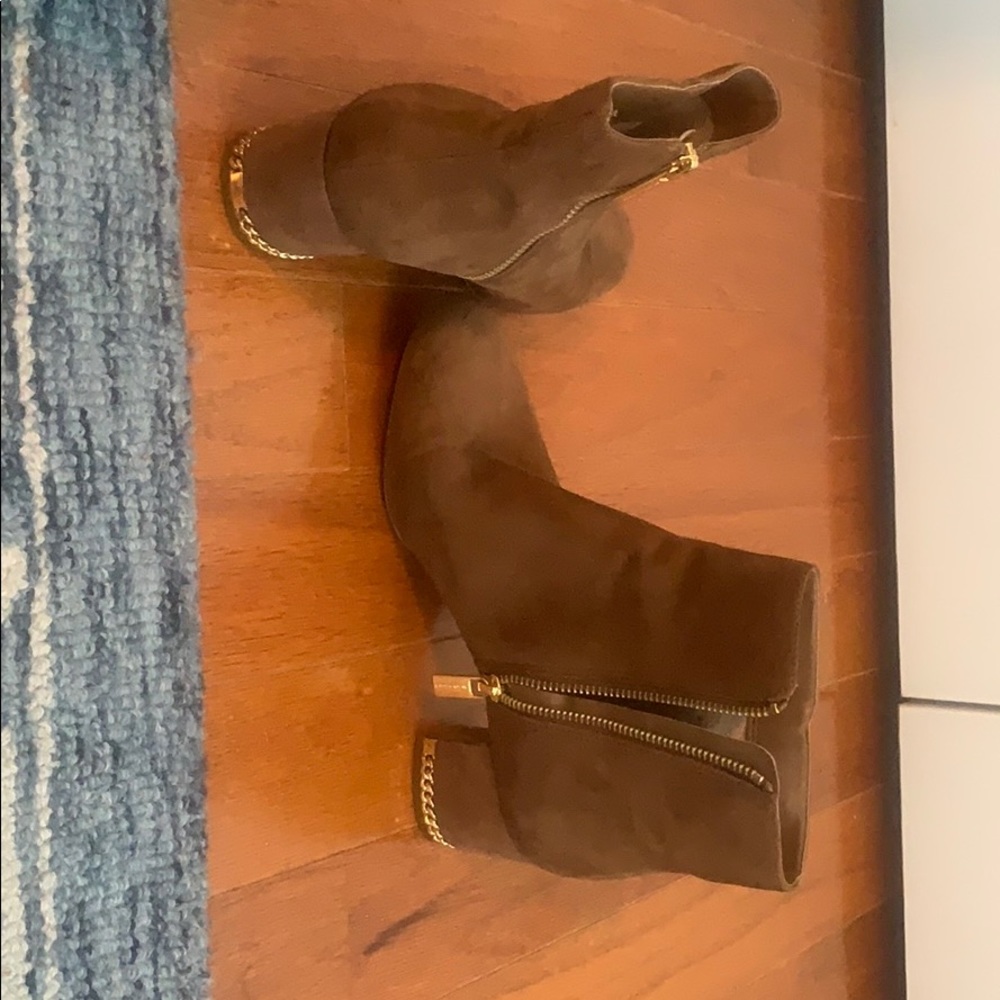 Michael Kors  light brown suede ankle boots